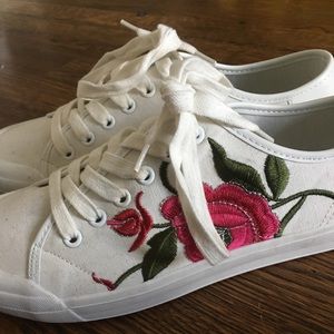 White sneakers with floral embroidery